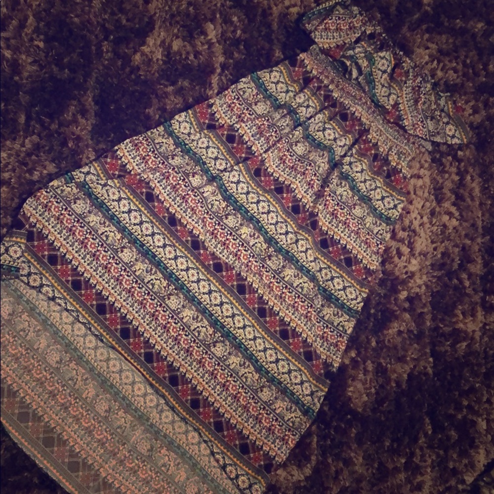 Flowy strapless dress